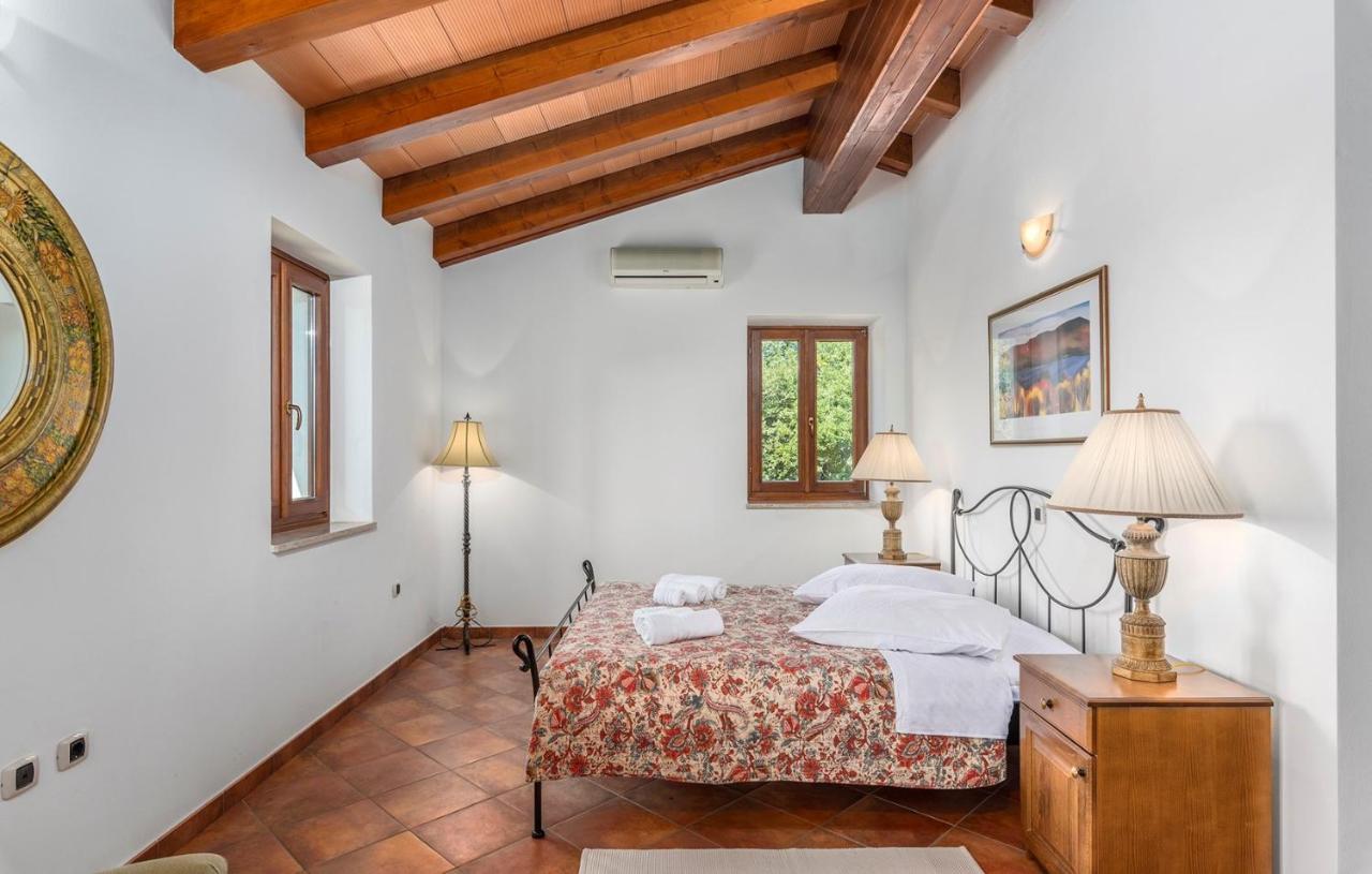 Villa Maggie Vlakovo Koromačno Rom bilde